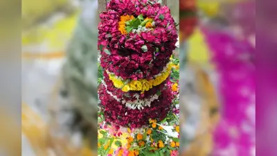 Aaj Ka Darshan: गरीबनाथ मंदिर में उमड़ा जनसैलाब, जयकारों से गूंजी मुजफ्फरपुर नगरी